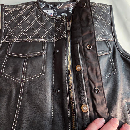 Mens Leather Custom Vest with White Diamond Stitch and Gun Pockets - Size Large / 45